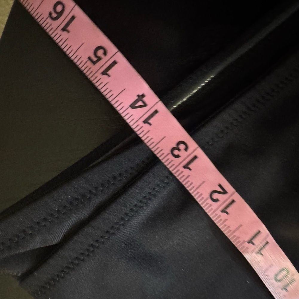 Fabletics - Low Impact Crossover Sports Bra Black Sz - Picture 7 of 7